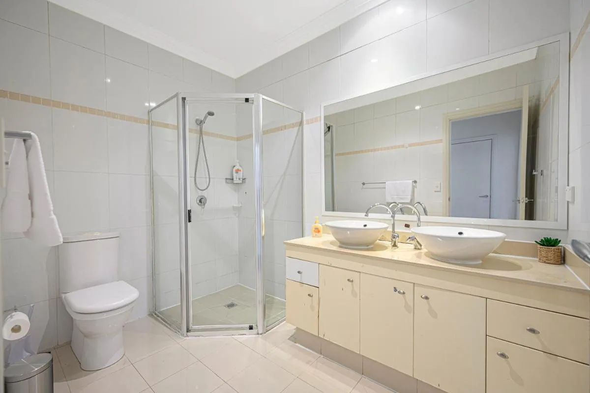 Image 2 of Marsfield New Modern Townhouse
