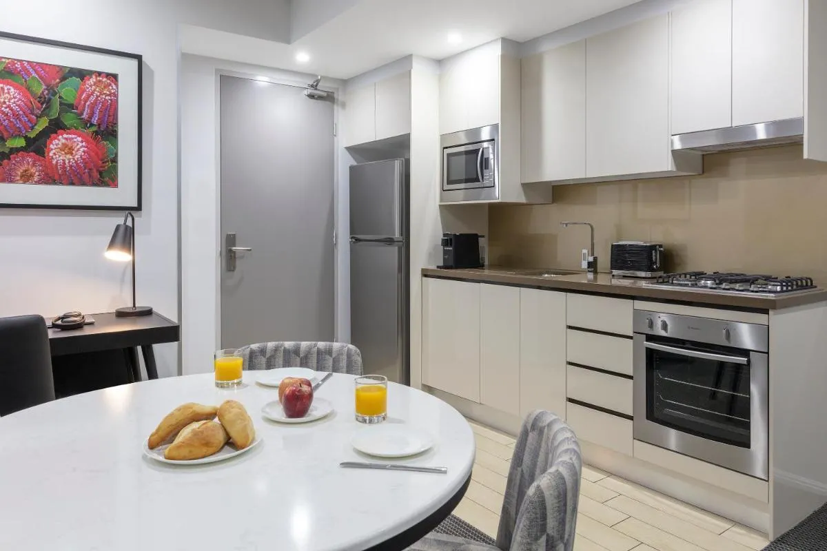 Image 4 of Meriton Suites North Ryde