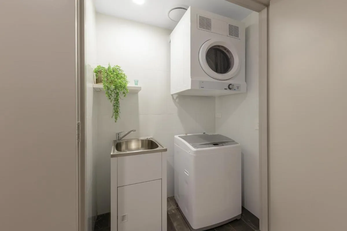 Image 3 of Meriton Suites North Sydney