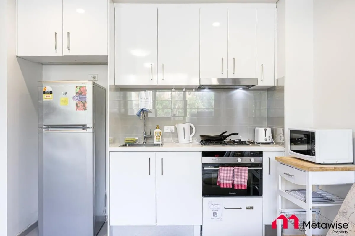 Image 2 of MetaWise Burwood Westfield Cozy 2Bed Free Parking VT109