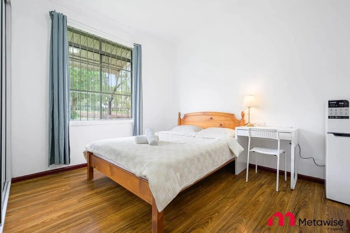 Image 1 of MetaWise Parramatta Cozy Room with Furniture WIFI