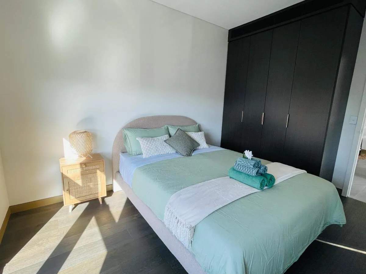 Image 6 of Modern Apartment St Leonards
