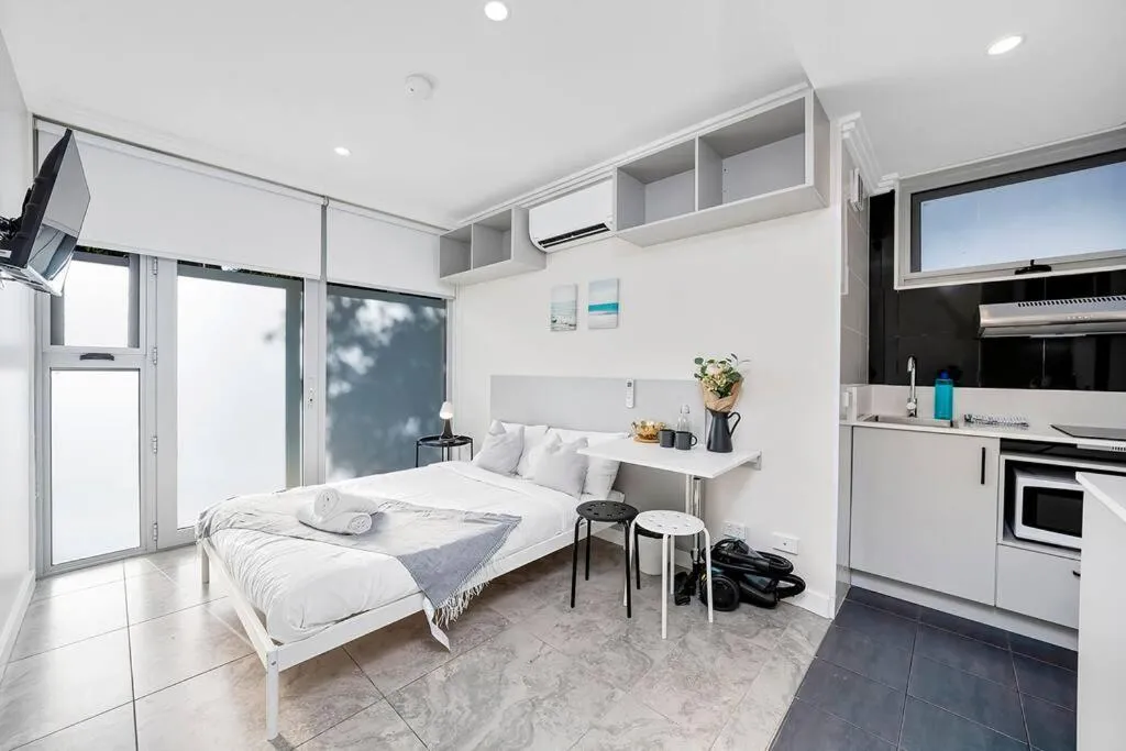 Image 3 of Modern Self-contained Studio at Crows Nest