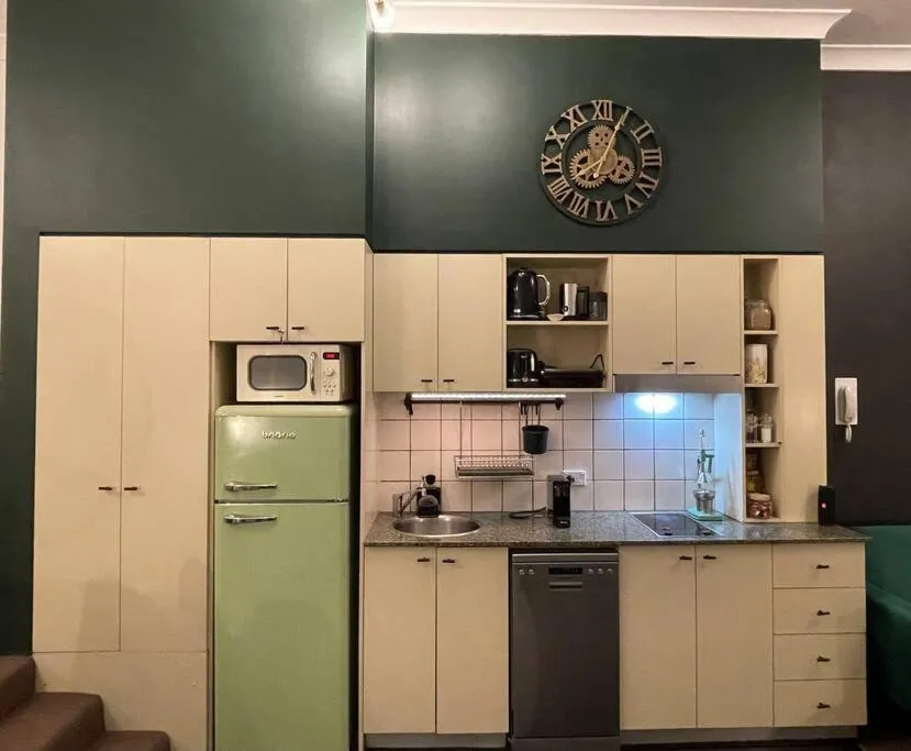 Image 1 of Neutral bay studio