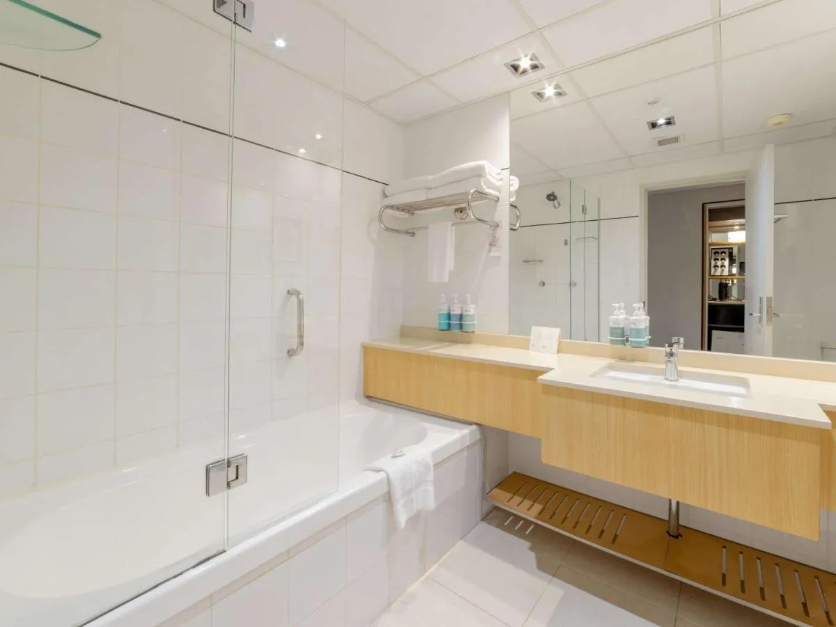Image 2 of Novotel Sydney Darling Harbour