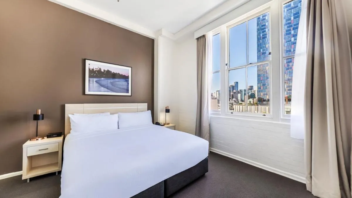 Image of Oaks Sydney Goldsbrough Suites