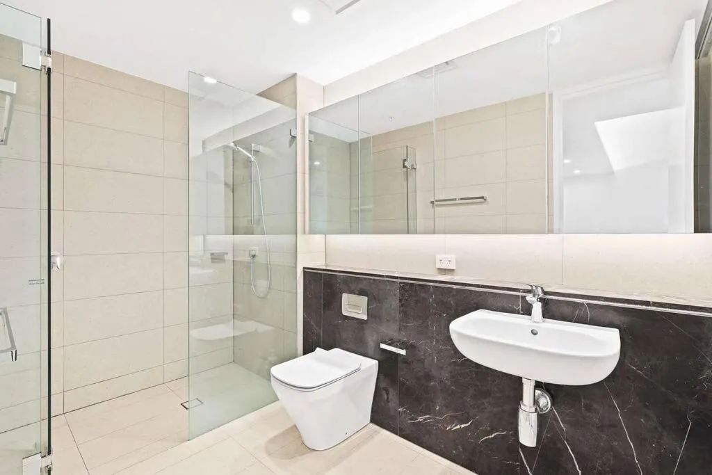 Image 1 of One Bedroom with Roof Top Pool