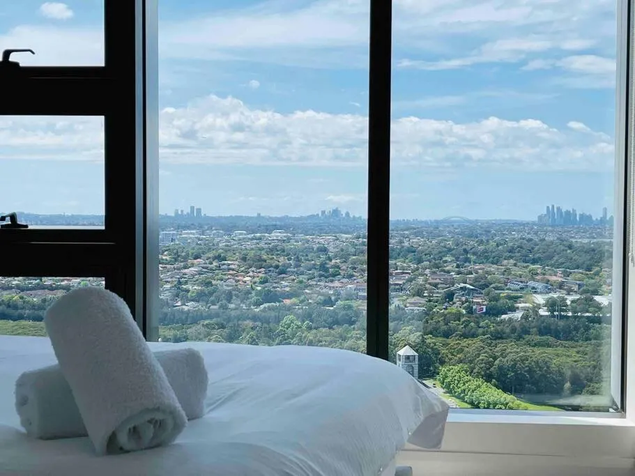Image 6 of Panoramic City View 3bed2bath condo Wi-Fi Parking
