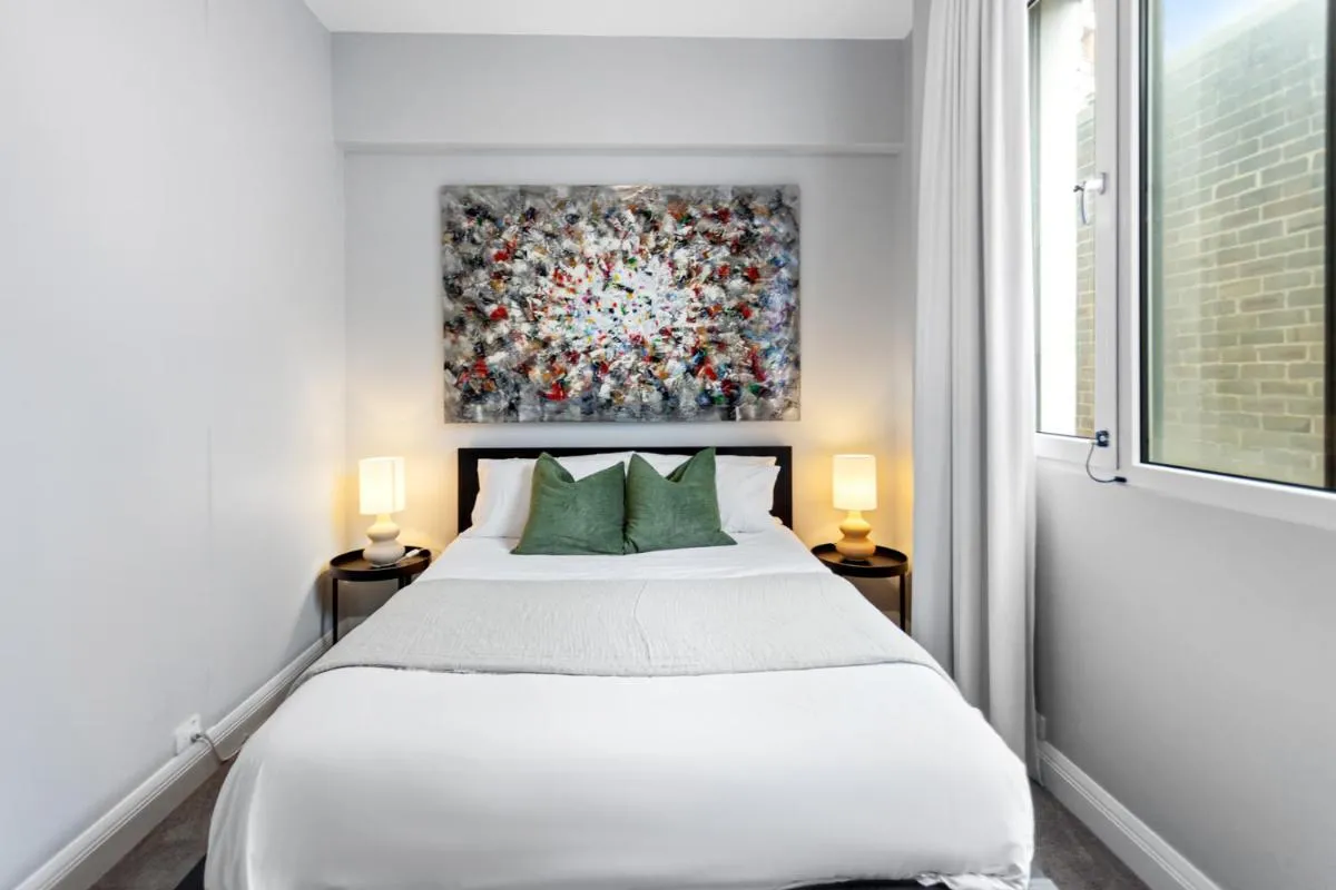 Image 5 of Potts Point l 2 Bedroom Stylish Retreat