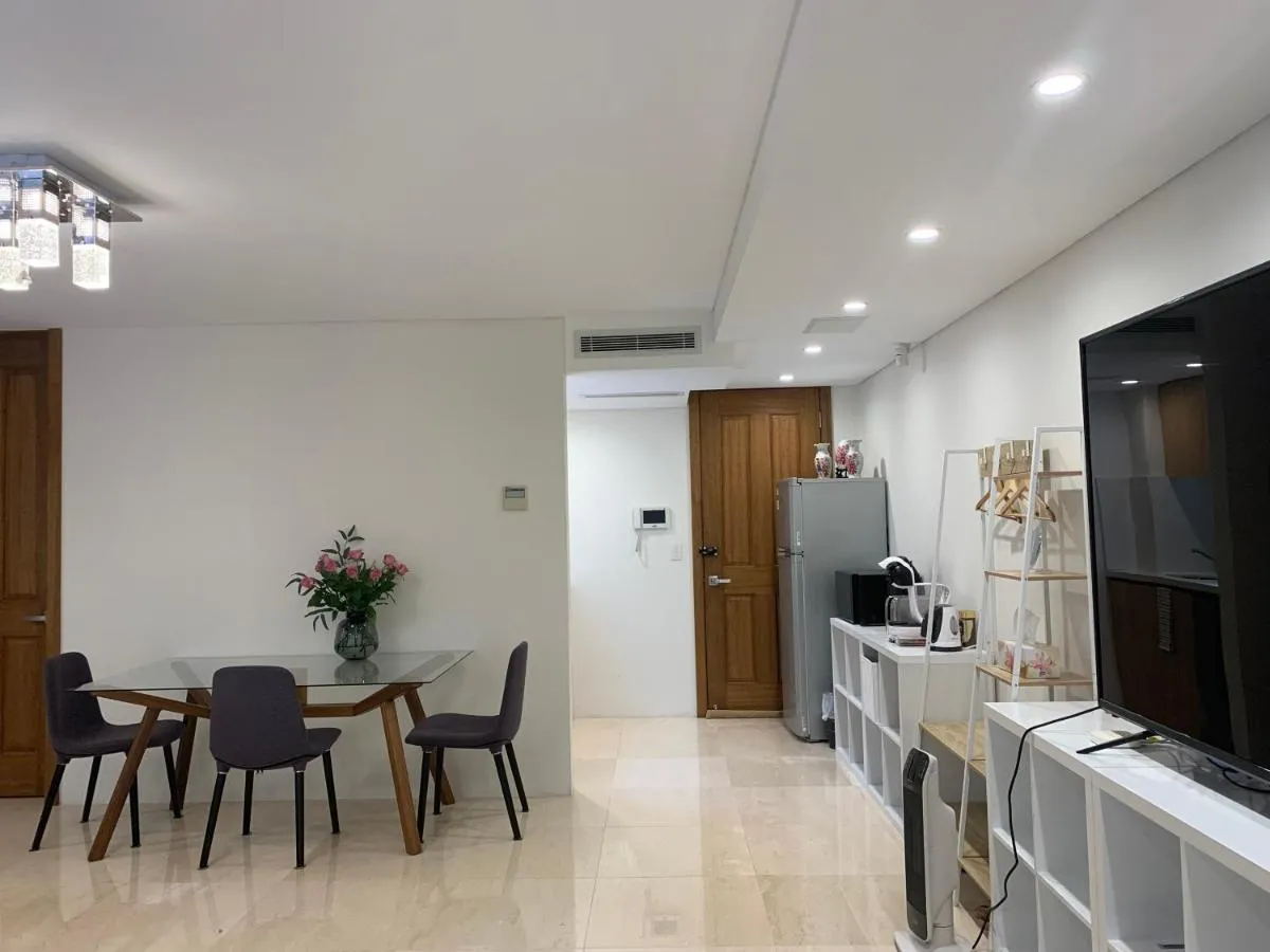 Image 3 of Putney Studio, short drive to parklands & Olympic Park