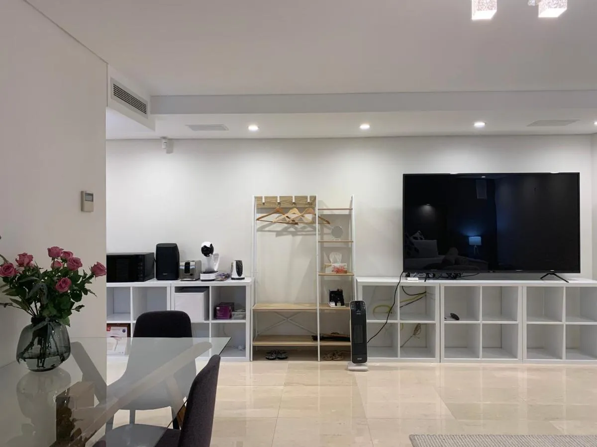 Image 4 of Putney Studio, short drive to parklands & Olympic Park