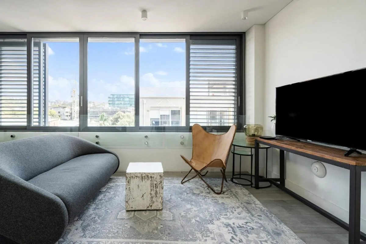 Image 6 of Radiant 2BR Top-Level Unit with Wi-Fi near Bondi Beach