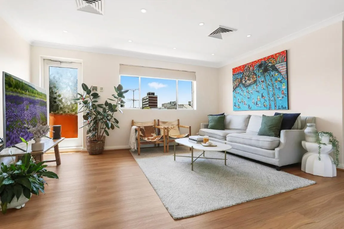Image of Randwick l 3 Bedroom Apartment + Parking