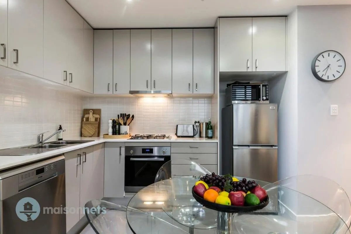 Image 3 of Redfern One Bedroom Apartment with Views