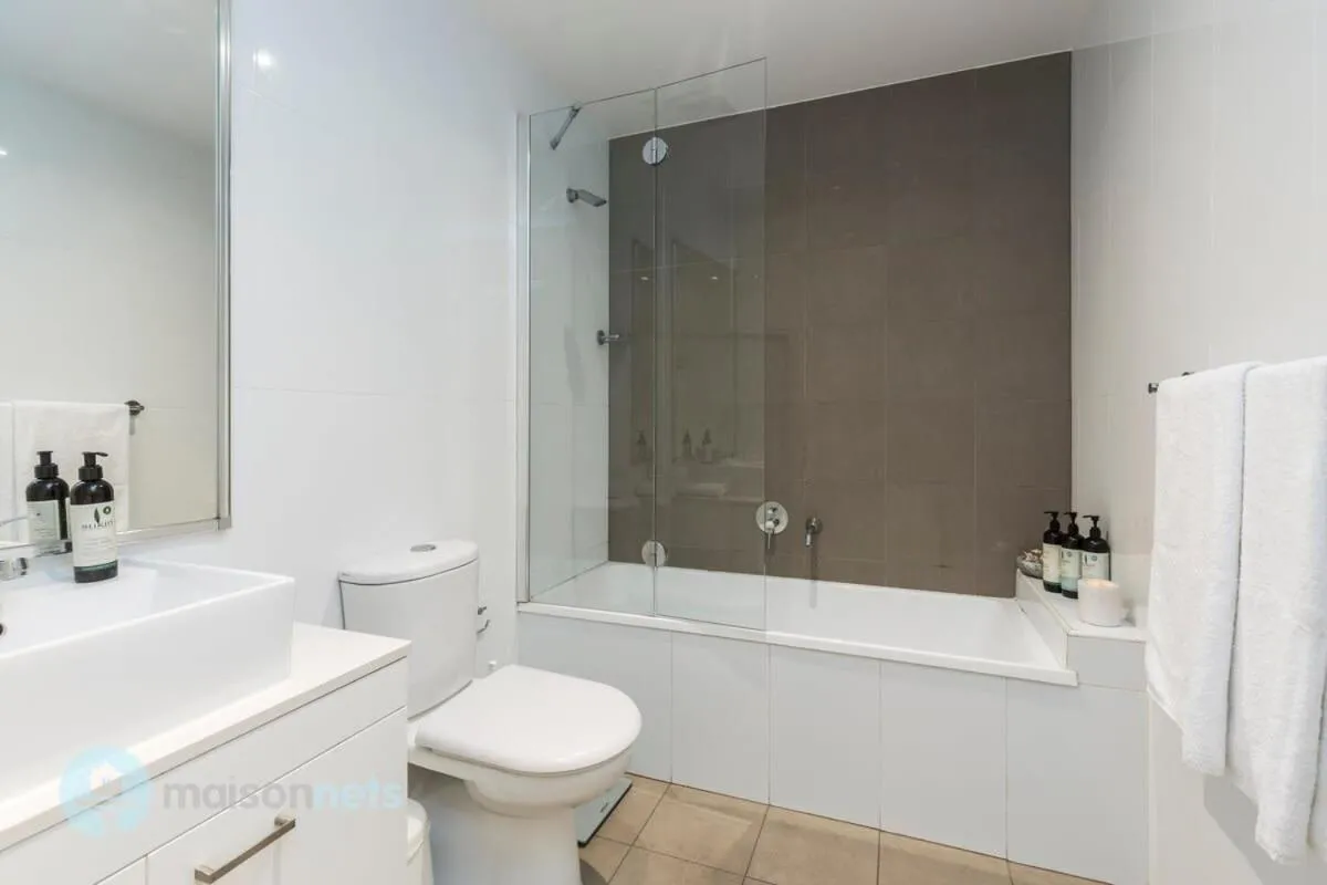 Image 6 of Redfern One Bedroom Apartment with Views