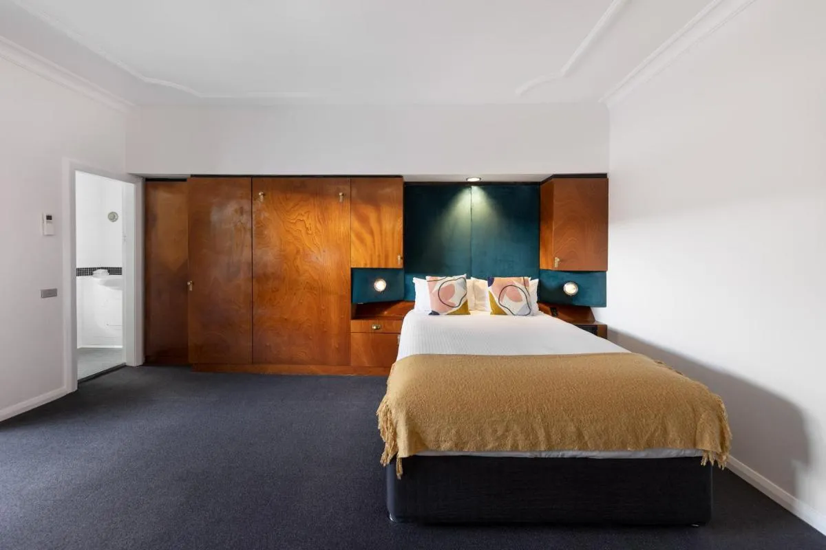 Image 6 of Regents Court Sydney