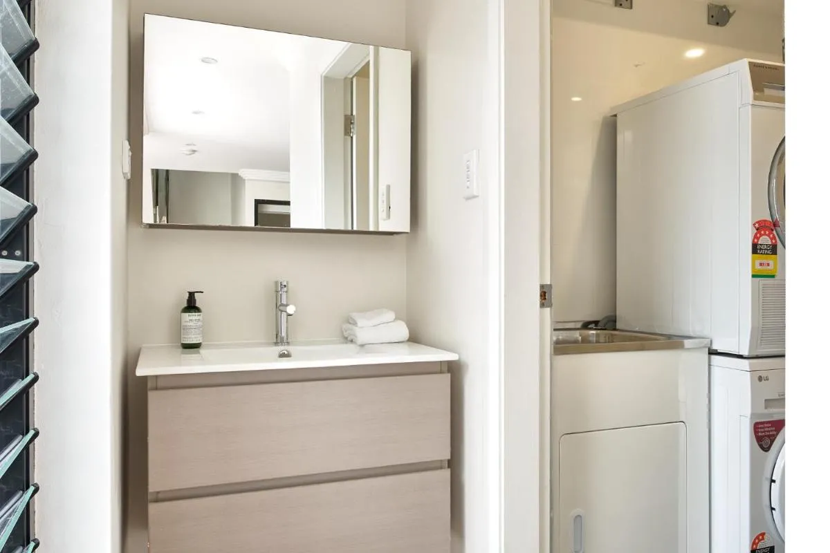Image 2 of Retreat on Darling – Harbour Views 3 Bed