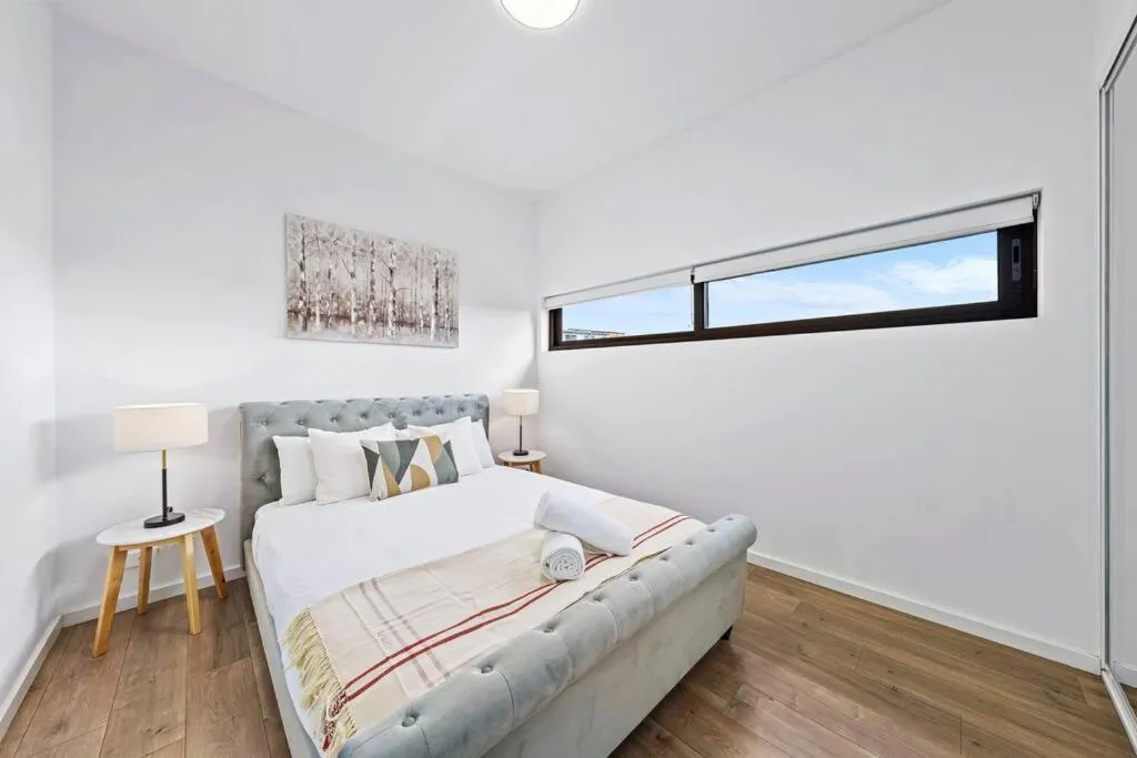 Image 6 of Rooftop 2 Bed Apt With Terrace at Newtown