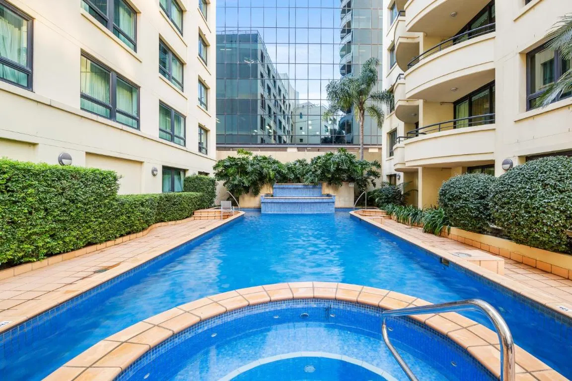 Image of Sleek 1-Bed by Jubilee Park with Rooftop Pool