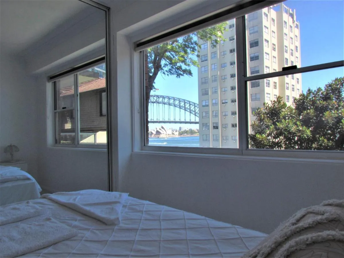 Image 5 of Spectacular Views of Sydney Harbour with Free Parking