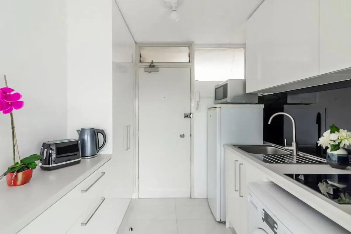 Image 3 of Studio with Stunning Views Free Parking