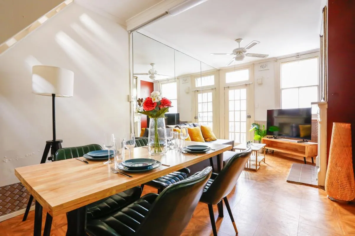 Image 3 of Superb 2 Bedroom House Darlinghurst 2 E-Bikes Included