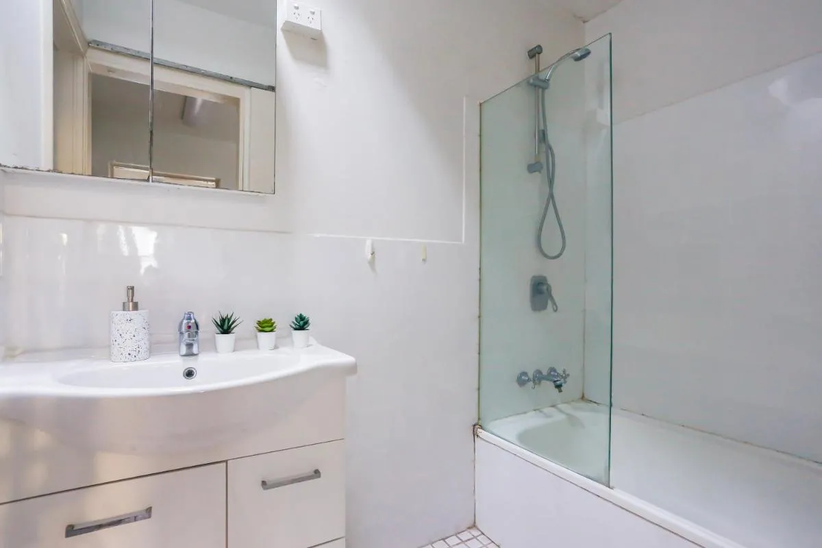 Image 2 of Superb 2 Bedroom House Darlinghurst 2 E-Bikes Included