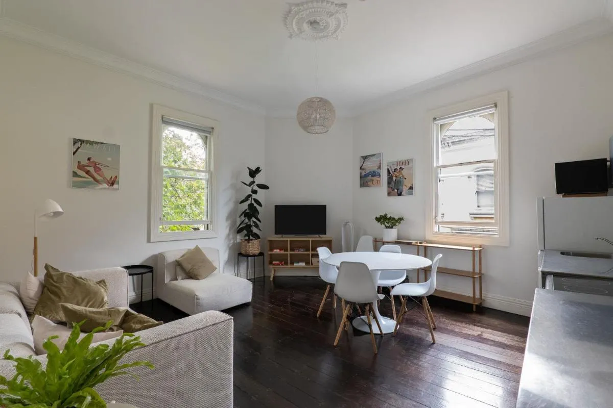 Image 4 of Surry Hills Chic right on Crown St