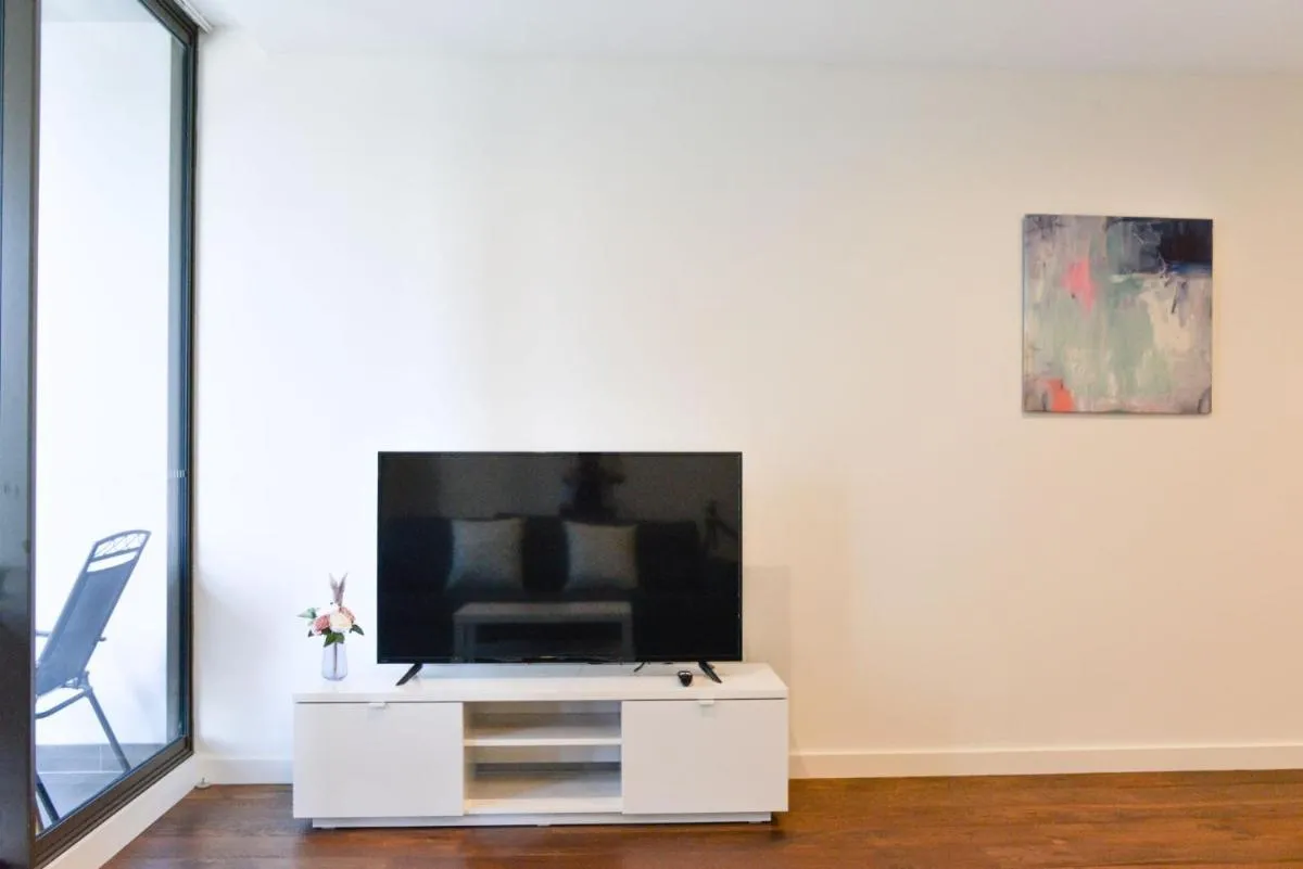 Image 4 of Sydney CBD Modern 2 bedroom Apartment
