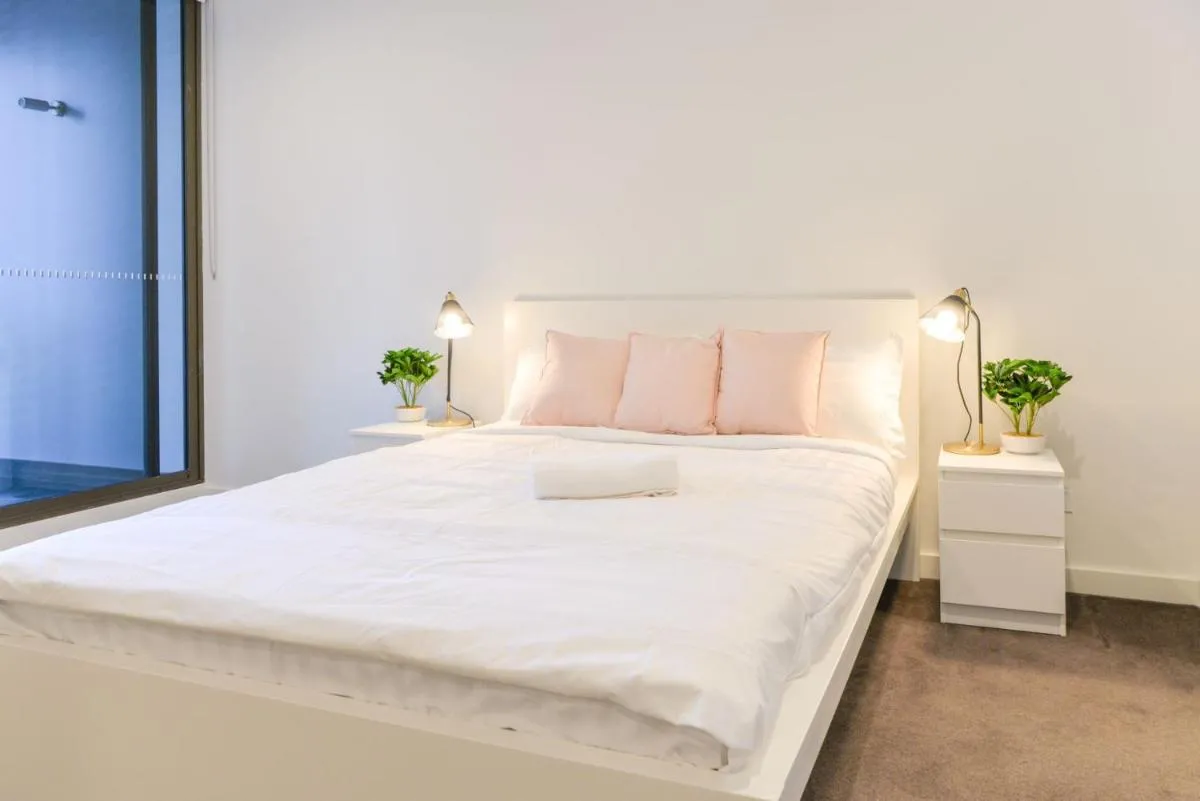 Image 1 of Sydney CBD Modern 2 bedroom Apartment