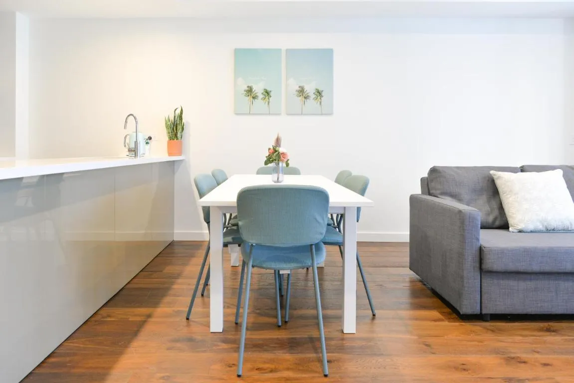 Image of Sydney CBD Modern 2 bedroom Apartment