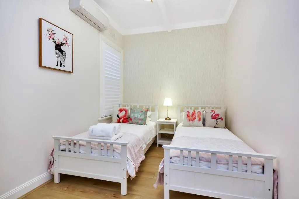 Image 6 of Sydney CBD Waterview apartment56