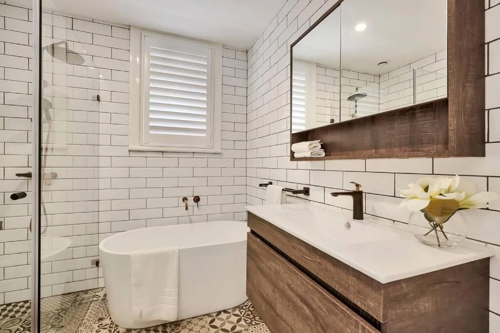 Image 2 of Sydney CBD Waterview apartment56