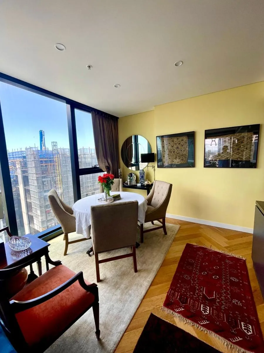 Image 4 of Sydney Cosmopolitan CBD Apartment
