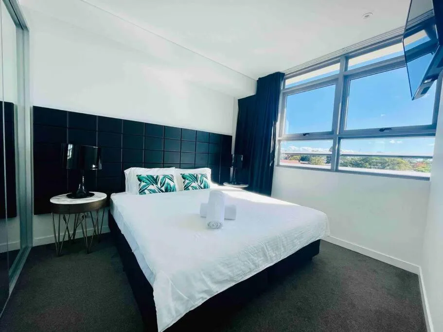 Image 1 of Sydney Executive Apartment 3beds2baths parking Chatswood