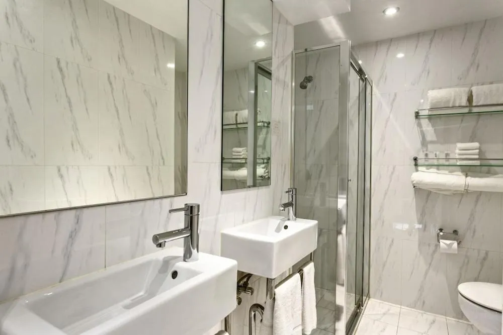 Image 2 of Sydney Potts Point Central Apartment Hotel Official
