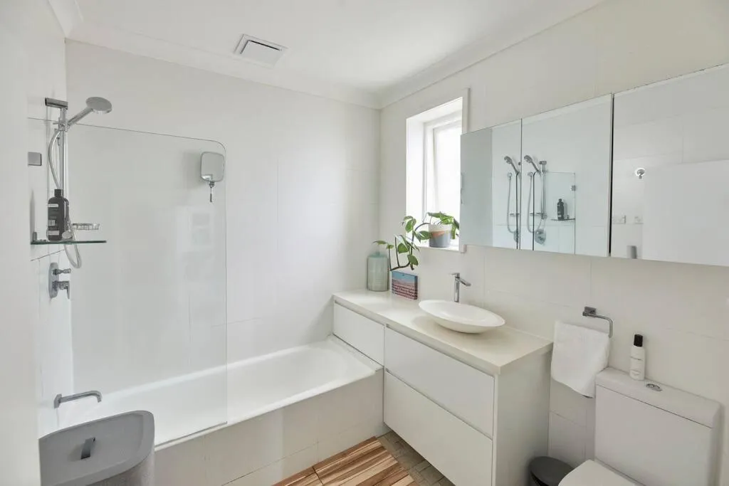 Image 2 of Tamarama Beachfront Apartment on Bondi to Bronte Walk