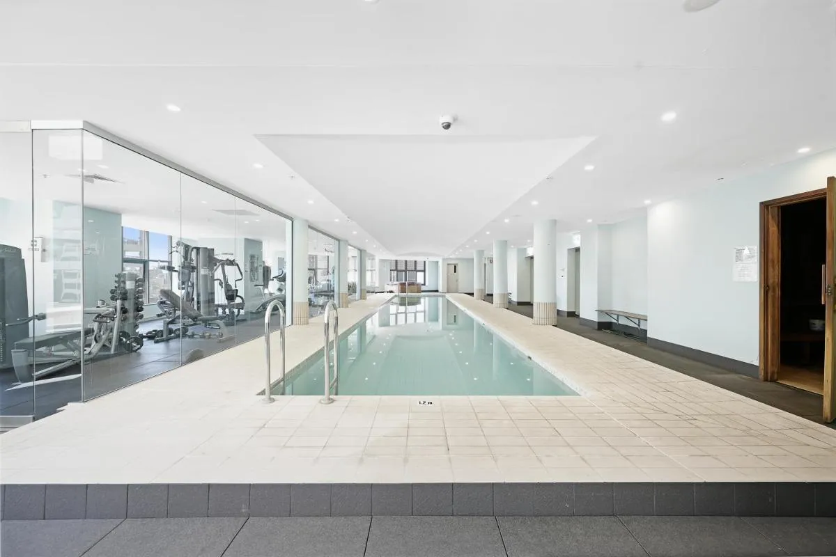 Image 3 of The Alexander Apartments – Harbour Views, Parking, Pool, 24hr Concierge