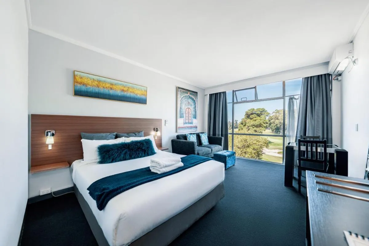 Image 2 of The Select Inn Ryde