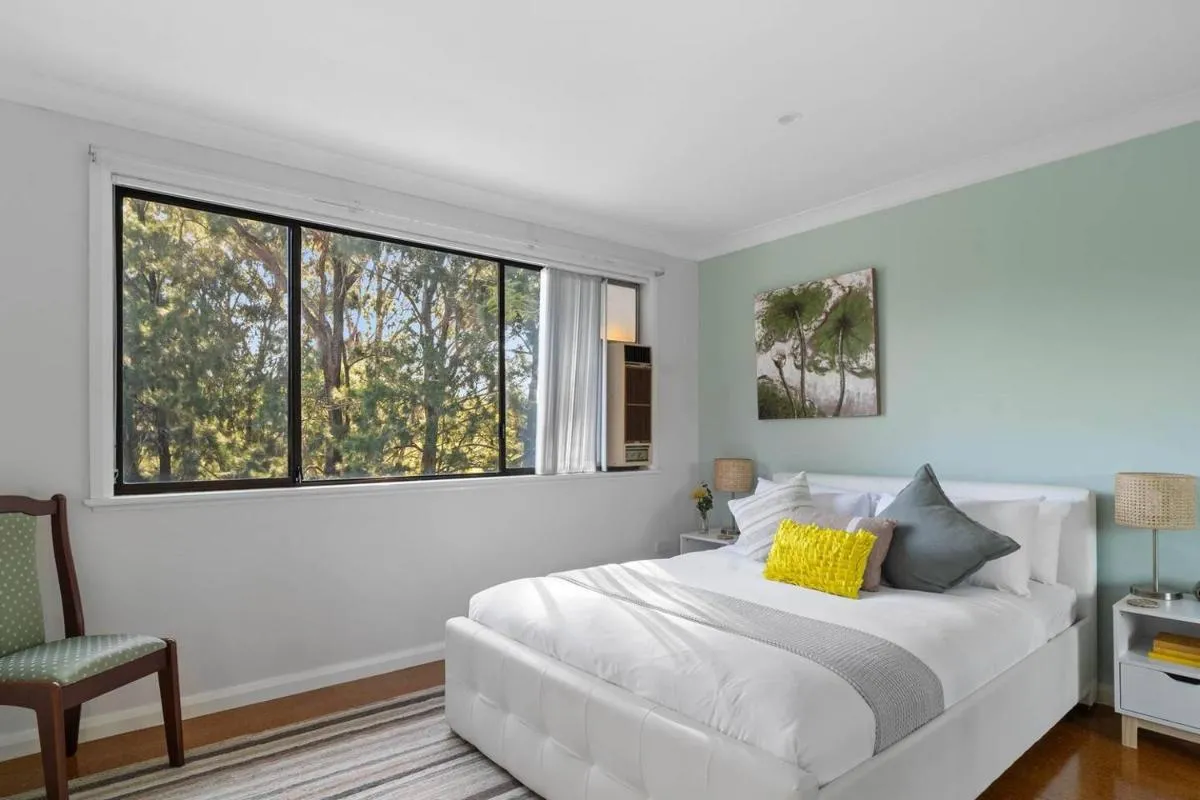 Image 5 of The Young – A Peaceful Parkside Delight