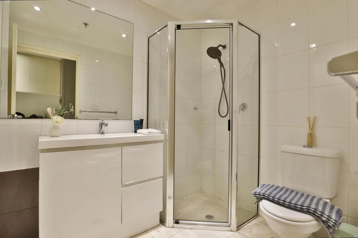 Image 2 of Vintage Charm Oasis – CBD Living with Parking