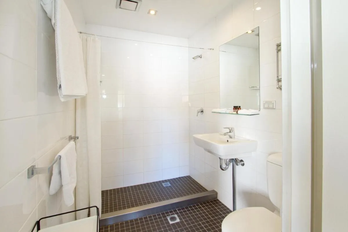 Image 2 of Vulcan Hotel Sydney