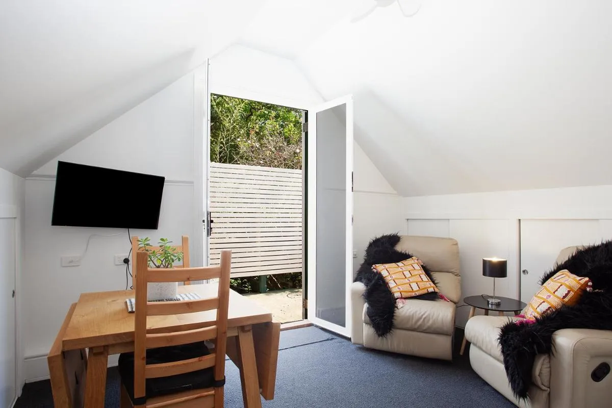 Image 4 of Woolwich Studio Bliss, Private Oasis by the Water