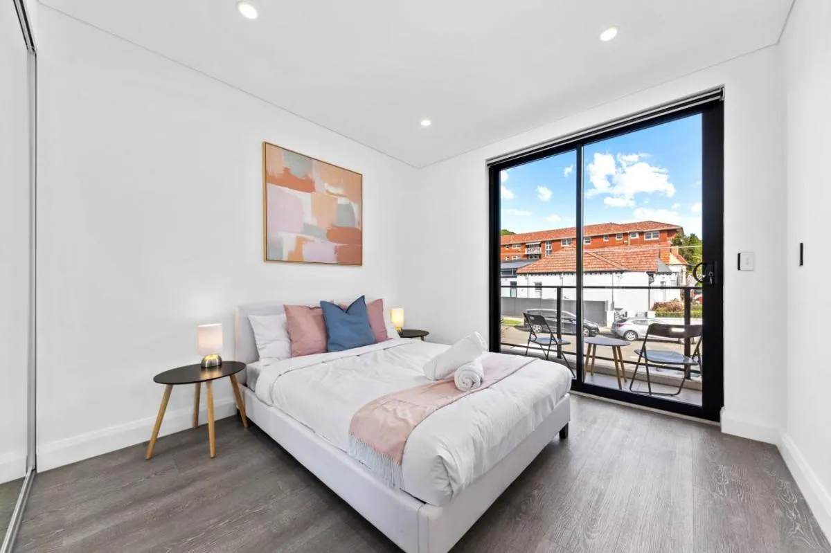 Image 1 of modern 3 bedroom townhous in Ashfield