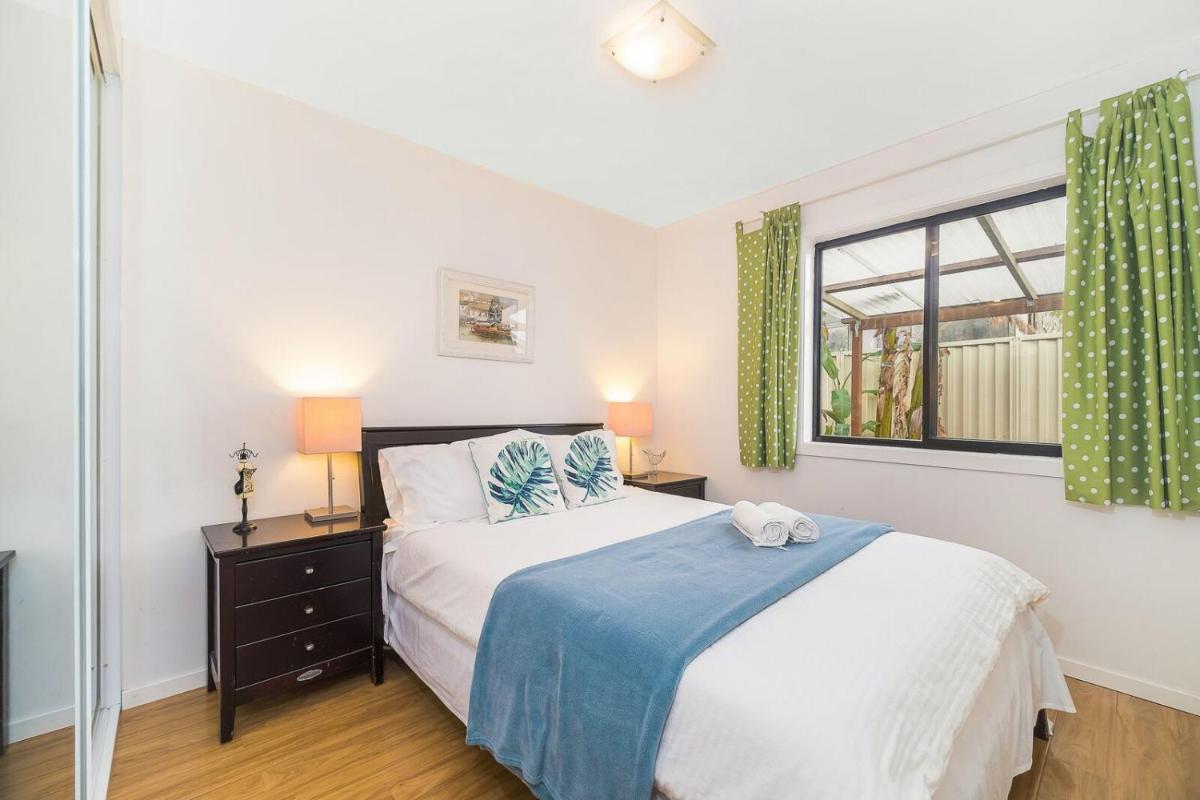 Image 1 of 3 Bedrooms Holiday Home Near Sydney Airport