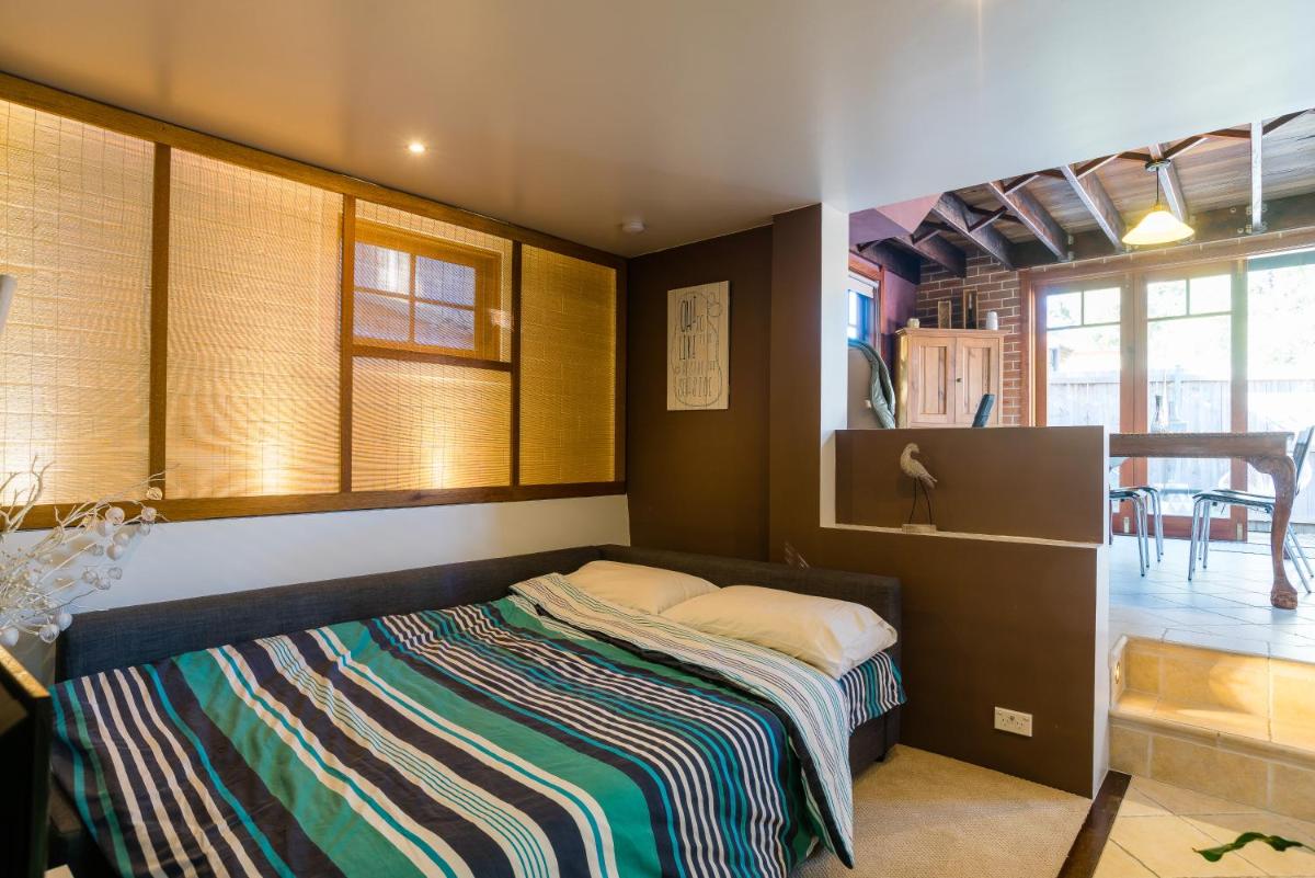 Image 1 of 5 Stars Sydney City & Airport Retreat