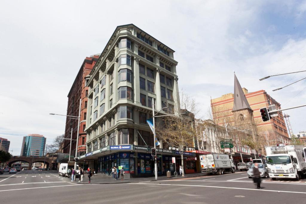 Image of 790 on George Backpackers