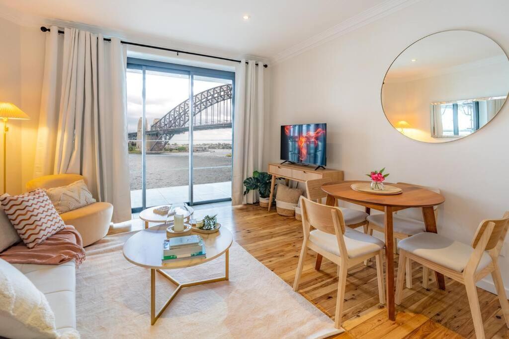 Image of Best Harbour Views & location in Sydney