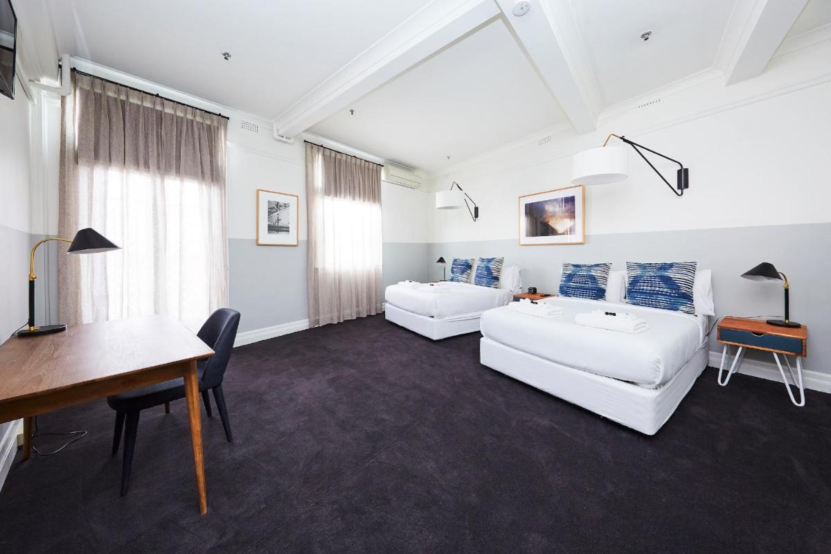 Image 4 of Bridgeview Hotel Willoughby