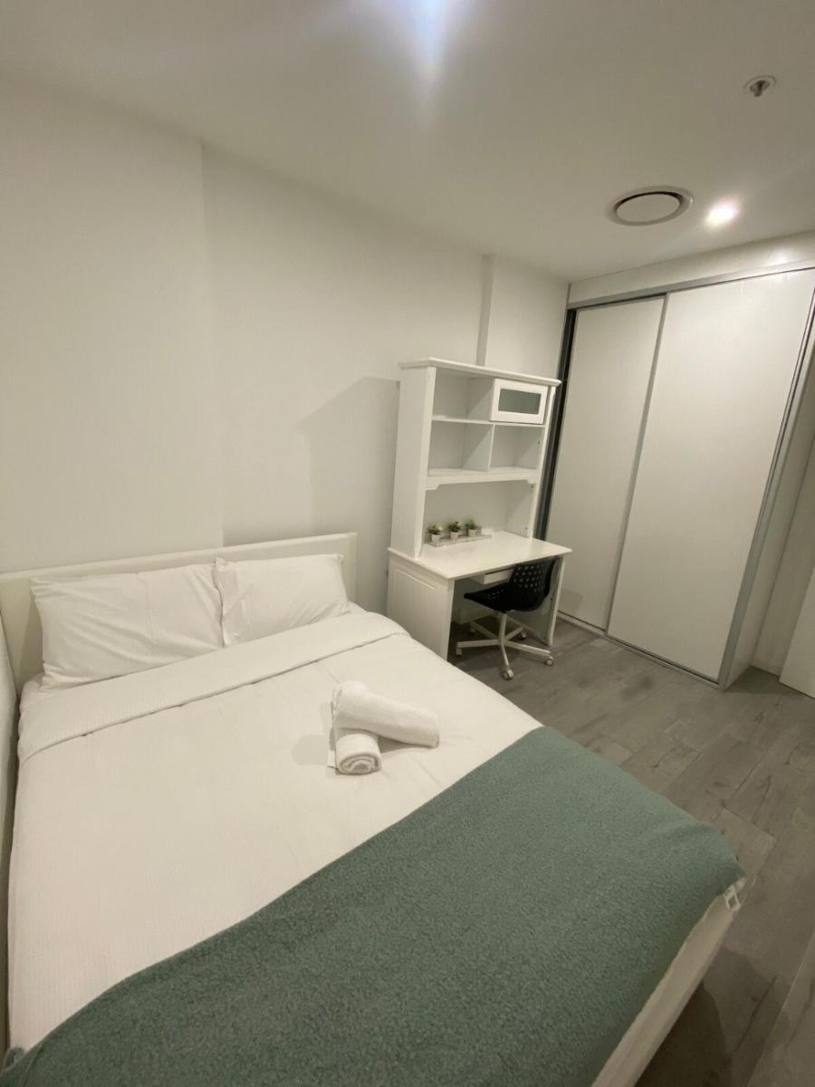 Image 5 of Burwood 2Br Lovely Apt Near Train
